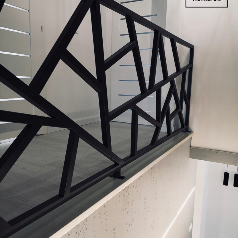 BALUSTRADY